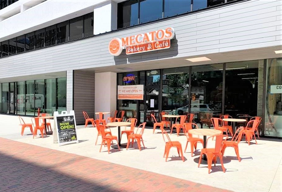 Church Street Orlando Mecatos Bakery And Cafe Outdoor And Indoor Seating