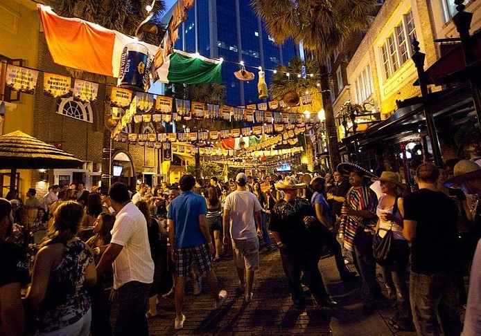 Church Street Orlando Wall Street Plaza Crowd