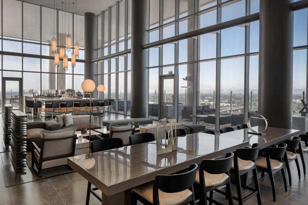 Church Street Orlando Ac Hotel Rooftop Bar