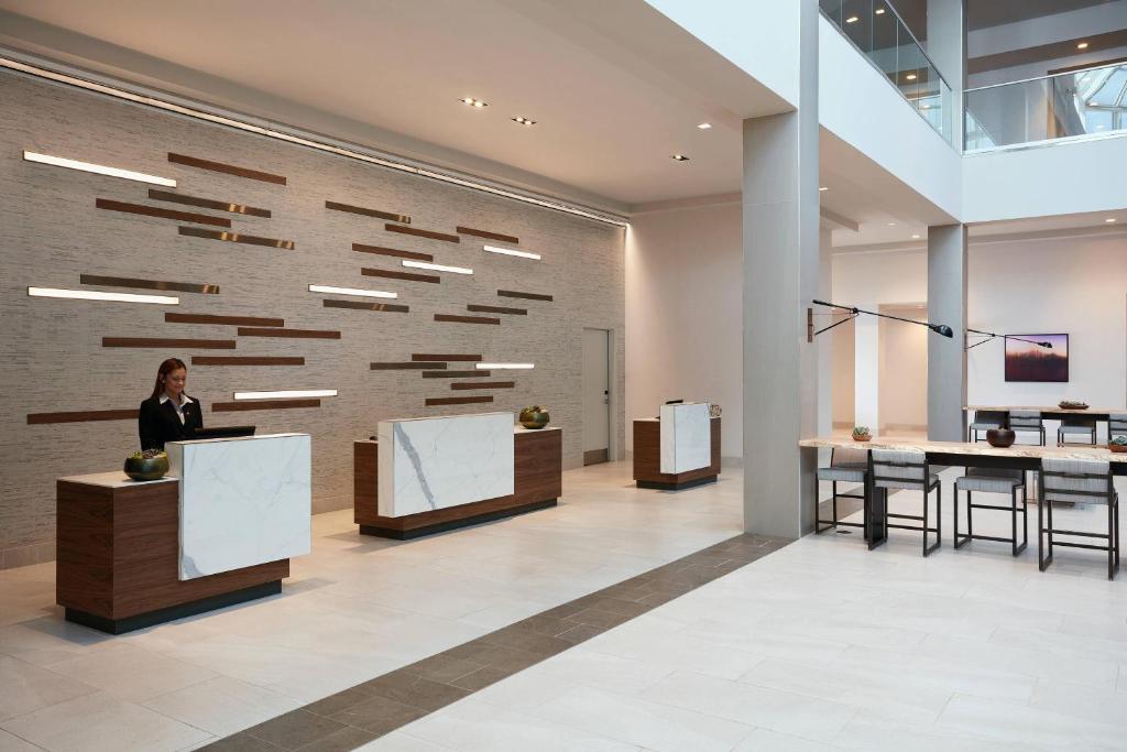 Church Street Orlando Marriott Lobby