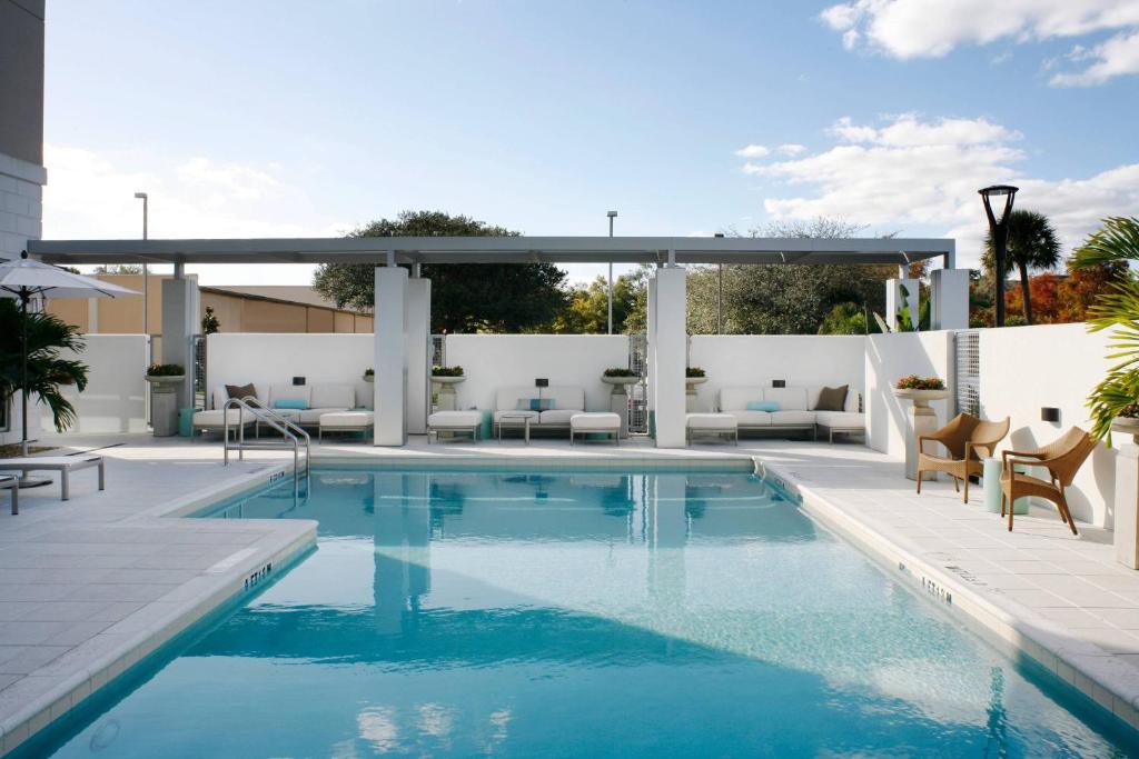 Church Street Orlando Towneplace Suites Pool